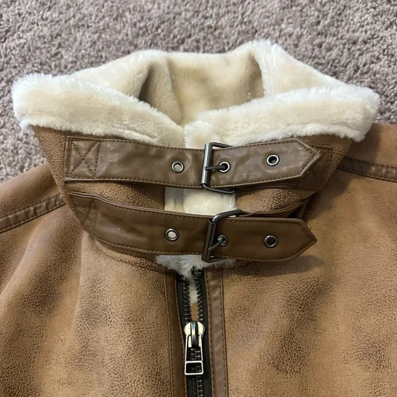 Urban Outfitters Brown Shearling Jacket - Picture 4 of 7